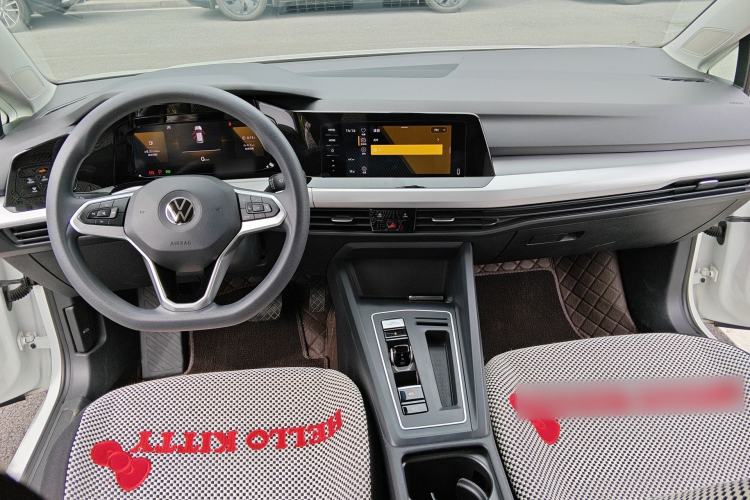 Used Volkswagen Golf 2021 200TSI DSG Center Console