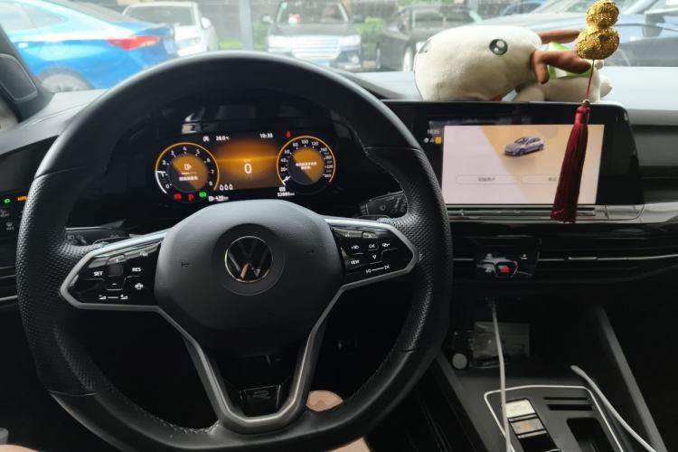 Used Volkswagen Golf 2021 280TSI DSG R-Line Center Console