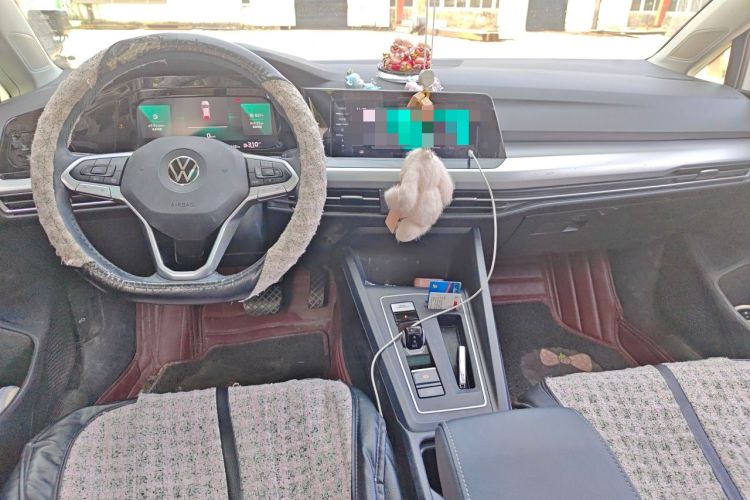 Used Volkswagen Golf 2021 280TSI DSG Pro Center Console