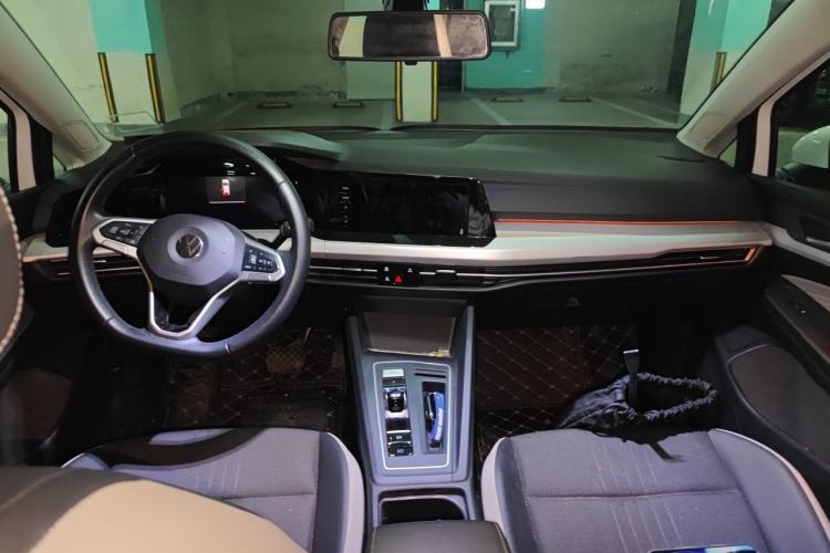 Used Volkswagen Golf 2021 280TSI DSG 30th Anniversary Edition Center Console
