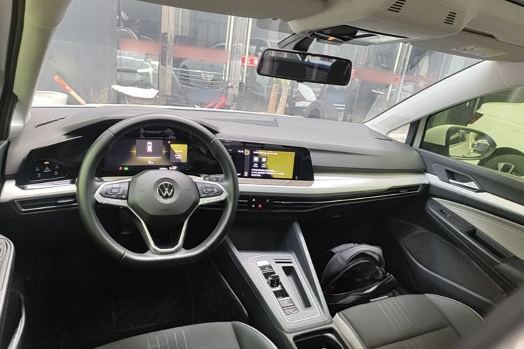 Used Volkswagen Golf 2021 280TSI DSG 30th Anniversary Edition Center Console