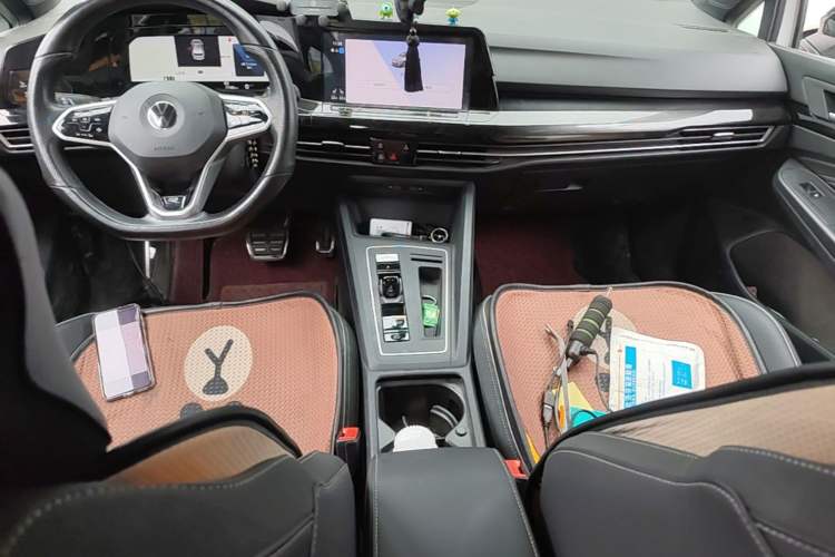 Used Volkswagen Golf 2021 280TSI DSG R-Line Center Console