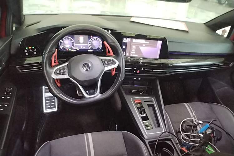 Used Volkswagen Golf 2021 280TSI DSG R-Line Center Console