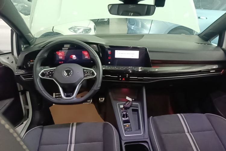 Used Volkswagen Golf 2021 280TSI DSG R-Line Center Console