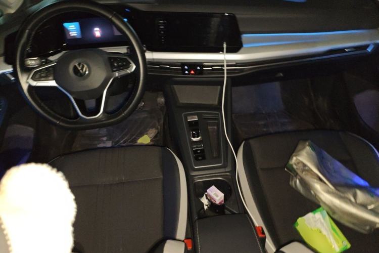 Used Volkswagen Golf 2021 280TSI DSG 30th Anniversary Edition Center Console