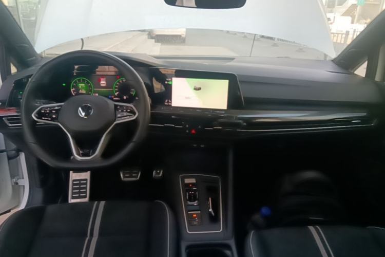 Used Volkswagen Golf 2021 280TSI DSG R-Line Center Console