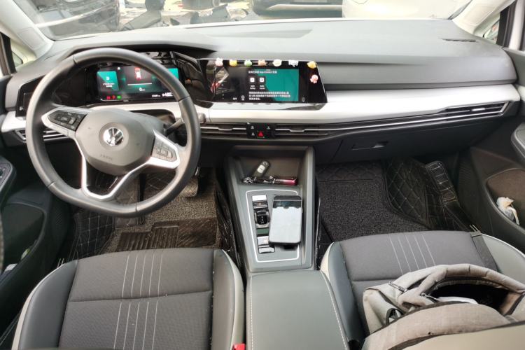 Used Volkswagen Golf 2021 280TSI DSG R-Line Center Console
