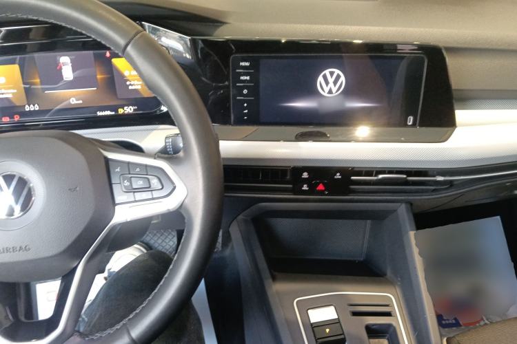 Used Volkswagen Golf 2021 280TSI DSG Pro Center Console