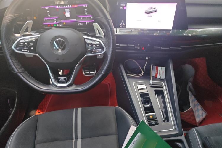 Used Volkswagen Golf 2021 280TSI DSG R-Line Center Console