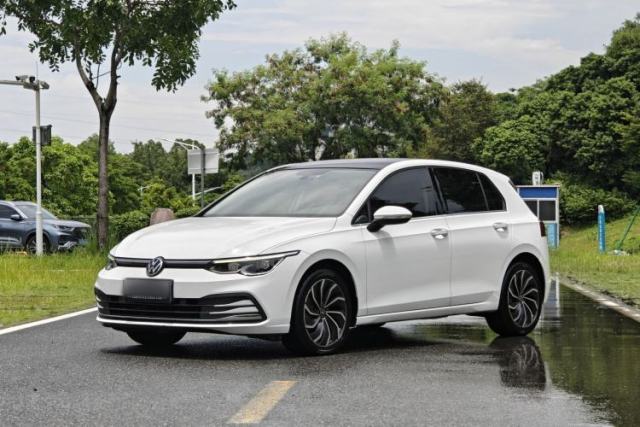 Ojetý Volkswagen Golf 2021 280TSI DSG Pro