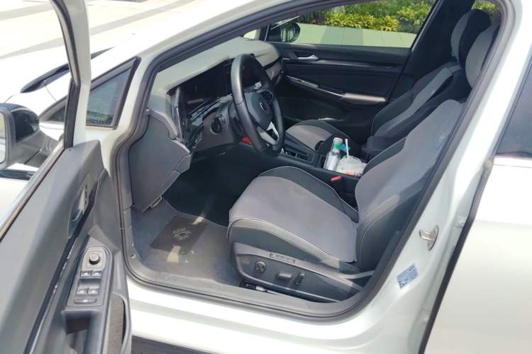 Used Volkswagen Golf 2021 280TSI DSG R-Line Driver Seat