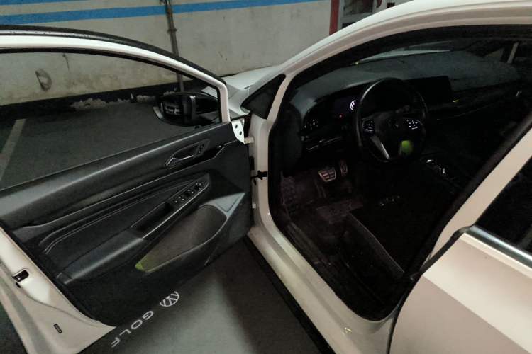 Used Volkswagen Golf 2021 280TSI DSG R-Line Driver Seat
