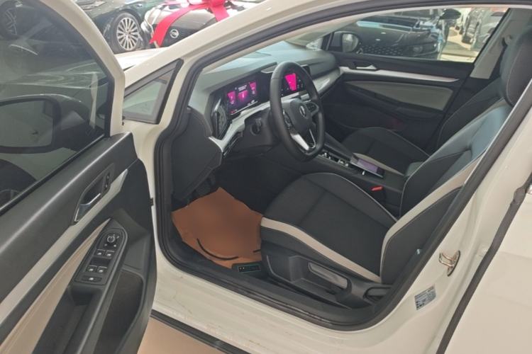 Used Volkswagen Golf 2021 280TSI DSG R-Line Driver Seat