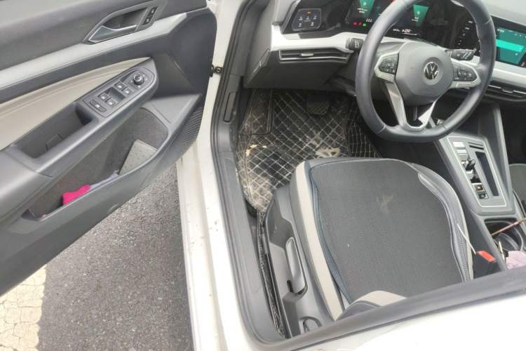 Used Volkswagen Golf 2021 280TSI DSG Pro Driver Seat