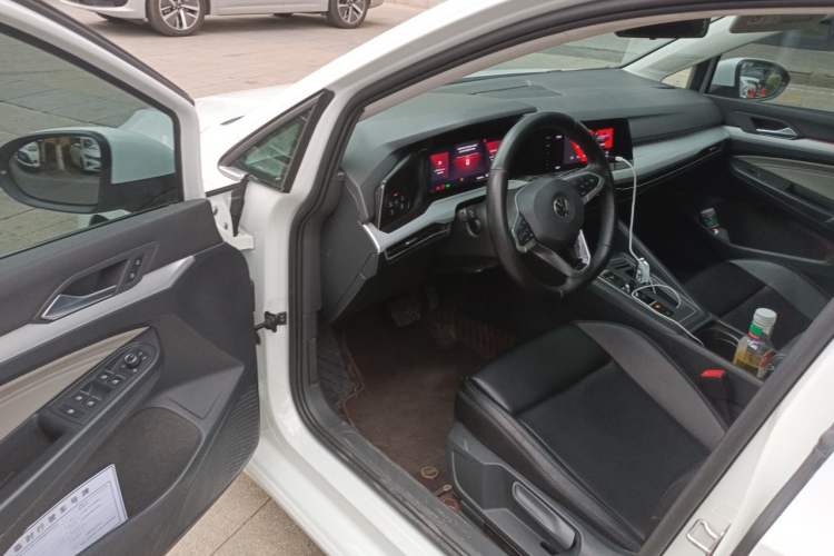Used Volkswagen Golf 2021 280TSI DSG Pro Driver Seat
