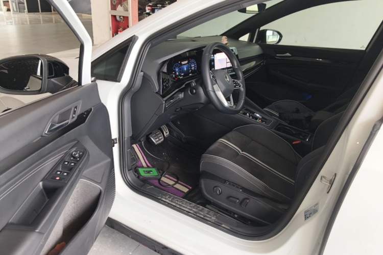 Used Volkswagen Golf 2021 280TSI DSG R-Line Driver Seat