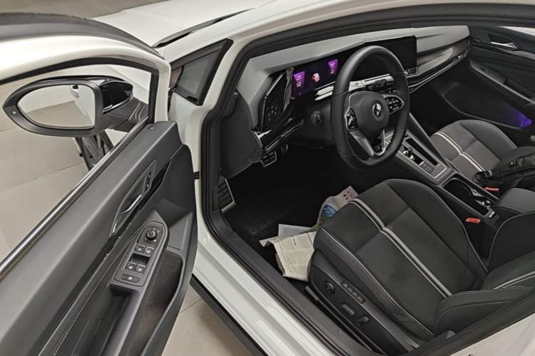 Used Volkswagen Golf 2021 280TSI DSG R-Line Driver Seat