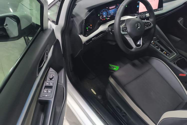 Used Volkswagen Golf 2021 280TSI DSG Pro Driver Seat