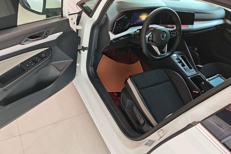 Used Volkswagen Golf 2021 280TSI DSG Pro Driver Seat
