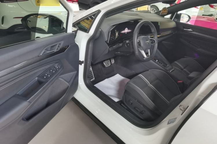 Used Volkswagen Golf 2021 280TSI DSG 30th Anniversary Edition Driver Seat