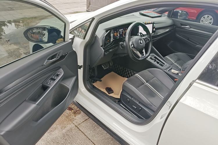 Used Volkswagen Golf 2021 280TSI DSG R-Line Driver Seat
