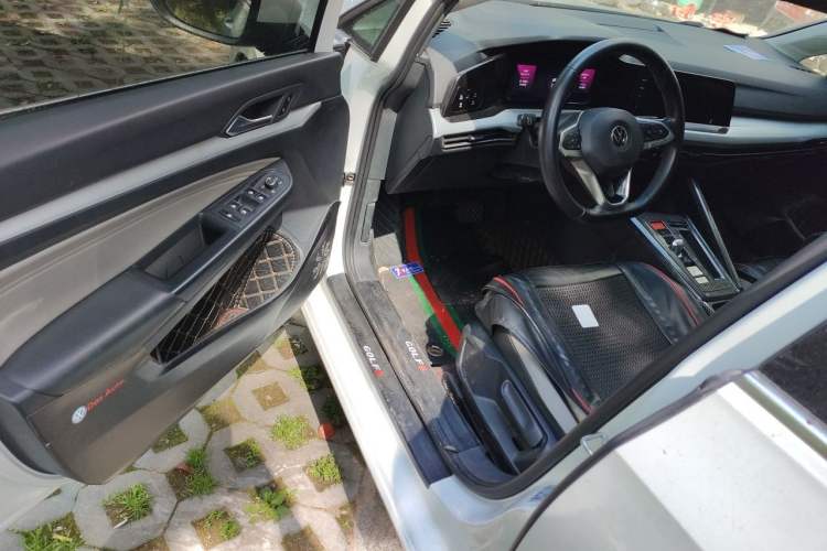 Used Volkswagen Golf 2021 280TSI DSG Pro Driver Seat