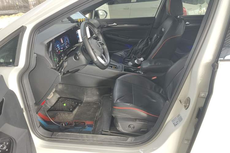 Used Volkswagen Golf 2021 280TSI DSG Pro First Edition Driver Seat