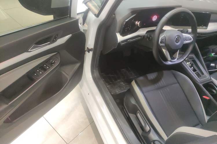 Used Volkswagen Golf 2021 280TSI DSG Pro Driver Seat