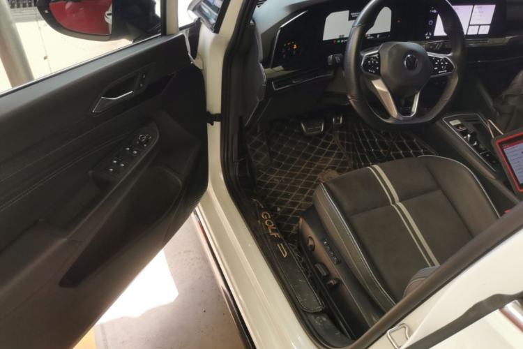 Used Volkswagen Golf 2021 280TSI DSG R-Line Driver Seat