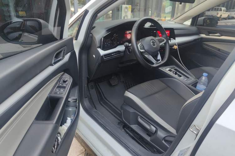 Used Volkswagen Golf 2021 280TSI DSG Pro Driver Seat