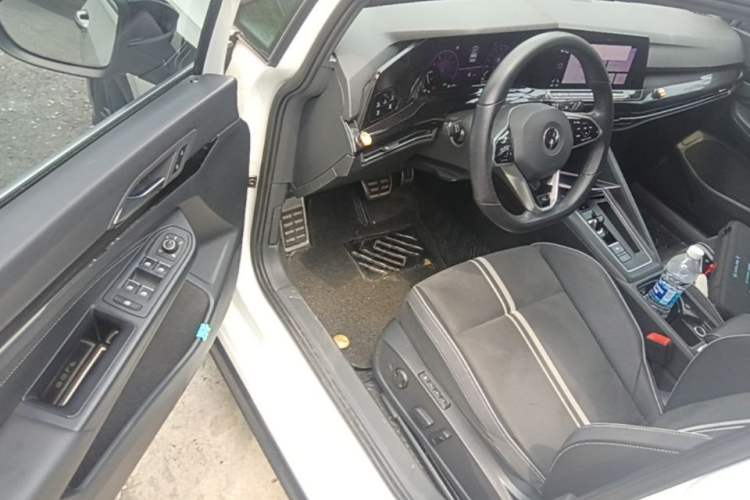 Used Volkswagen Golf 2021 280TSI DSG R-Line Driver Seat