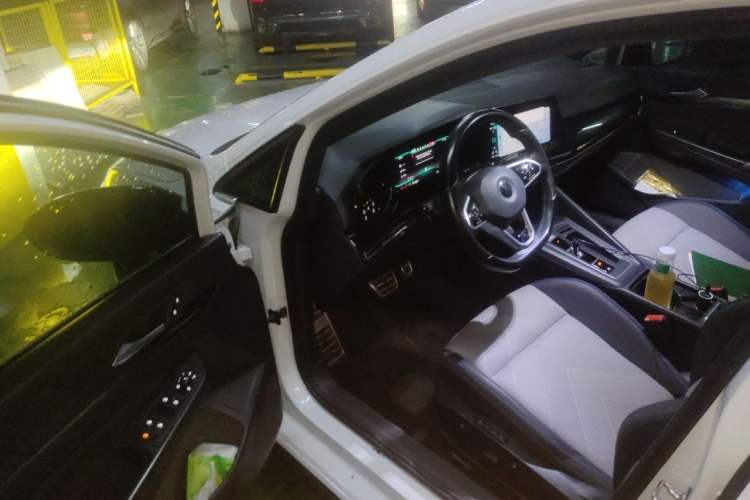 Used Volkswagen Golf 2021 280TSI DSG R-Line Driver Seat