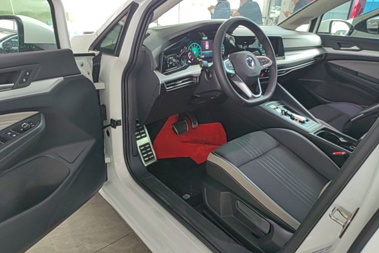 Used Volkswagen Golf 2021 280TSI DSG Pro Driver Seat