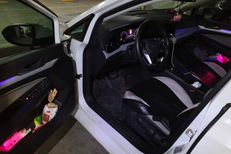 Used Volkswagen Golf 2021 280TSI DSG R-Line Driver Seat