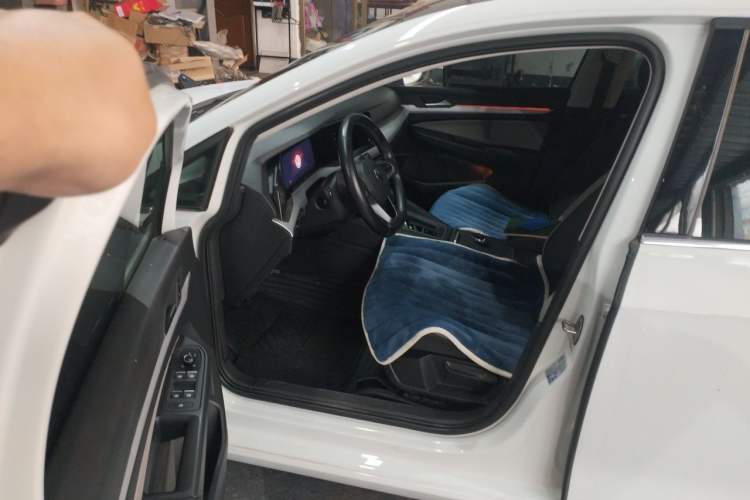 Used Volkswagen Golf 2021 280TSI DSG 30th Anniversary Edition Driver Seat