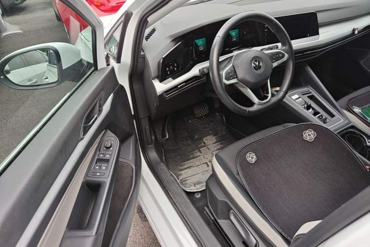 Used Volkswagen Golf 2021 280TSI DSG Pro Driver Seat