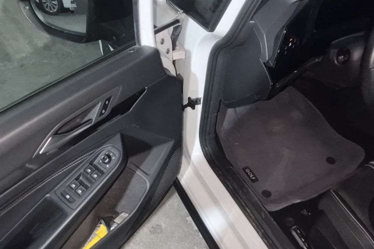 Used Volkswagen Golf 2021 280TSI DSG R-Line Driver Seat