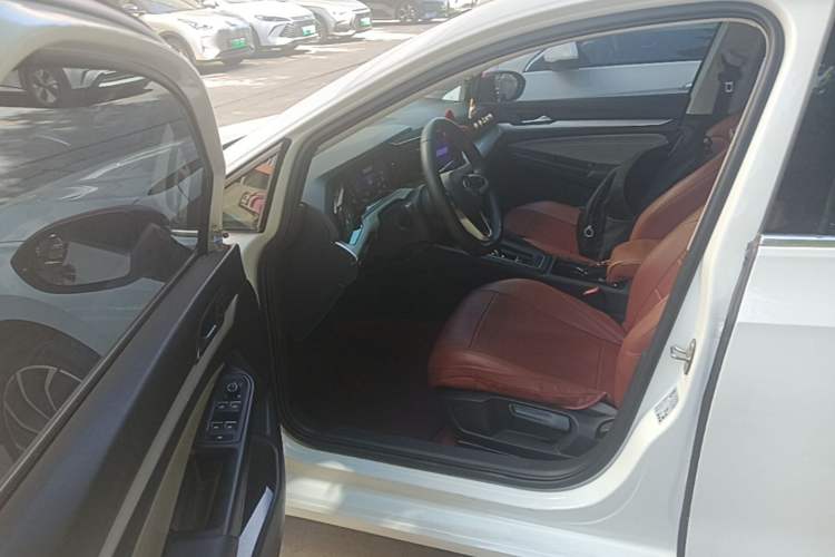 Used Volkswagen Golf 2021 280TSI DSG Pro Driver Seat