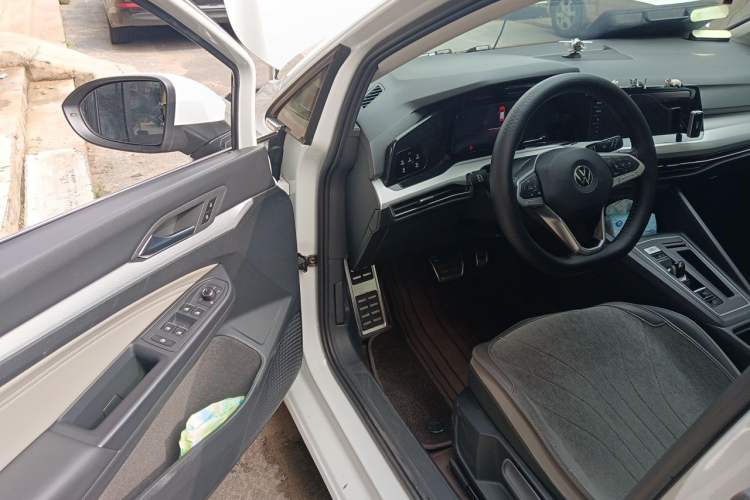 Used Volkswagen Golf 2021 280TSI DSG Pro Driver Seat