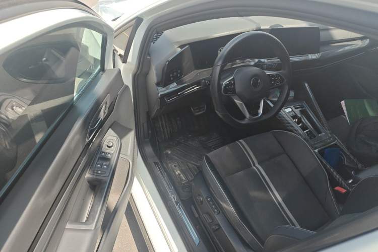 Used Volkswagen Golf 2021 280TSI DSG R-Line Driver Seat