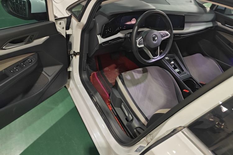 Used Volkswagen Golf 2021 280TSI DSG Pro Driver Seat