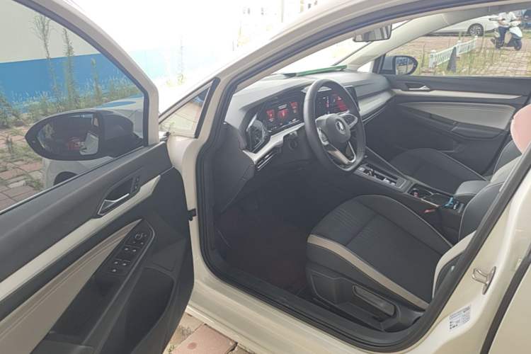 Used Volkswagen Golf 2021 280TSI DSG Pro Driver Seat