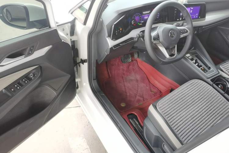 Used Volkswagen Golf 2021 280TSI DSG Pro Driver Seat
