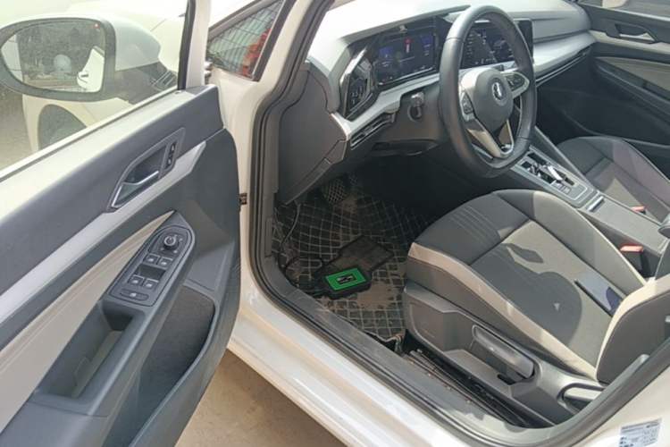 Used Volkswagen Golf 2021 280TSI DSG Pro Driver Seat