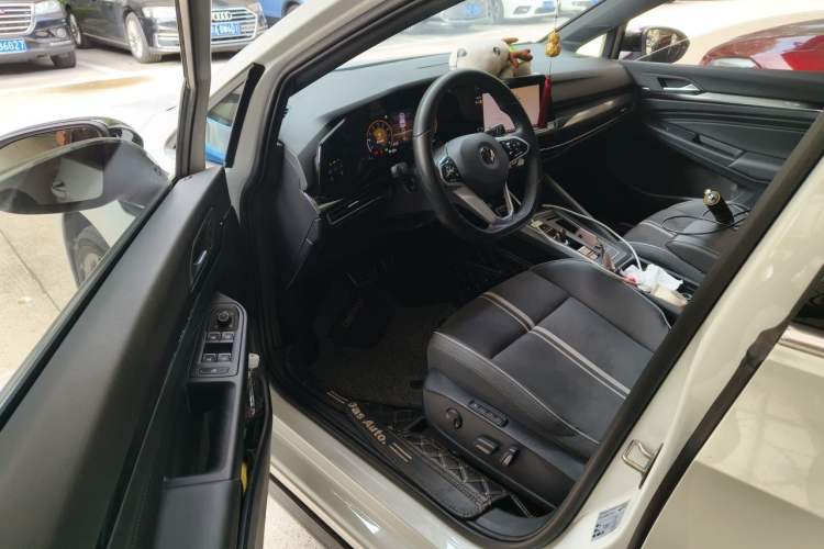 Used Volkswagen Golf 2021 280TSI DSG R-Line Driver Seat