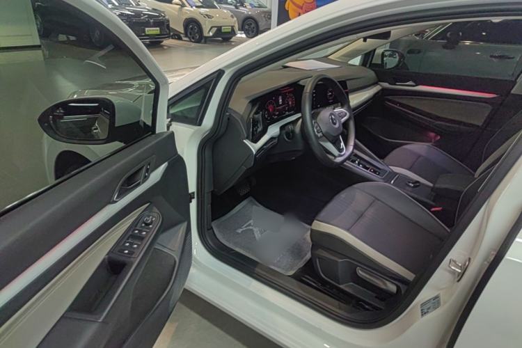 Used Volkswagen Golf 2021 200TSI DSG Pro Driver Seat