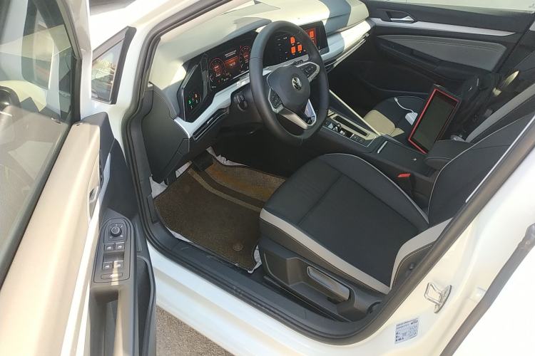 Used Volkswagen Golf 2021 280TSI DSG Pro Driver Seat