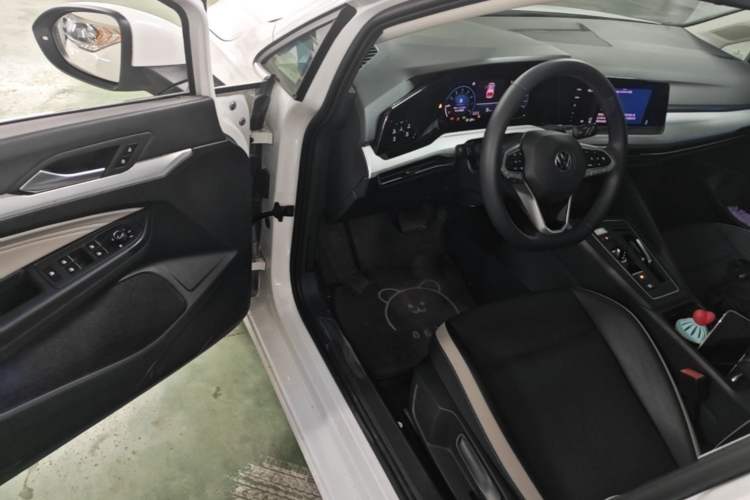 Used Volkswagen Golf 2021 280TSI DSG Pro Driver Seat