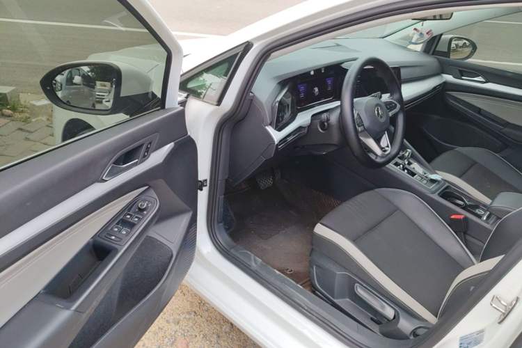 Used Volkswagen Golf 2021 280TSI DSG Pro Driver Seat