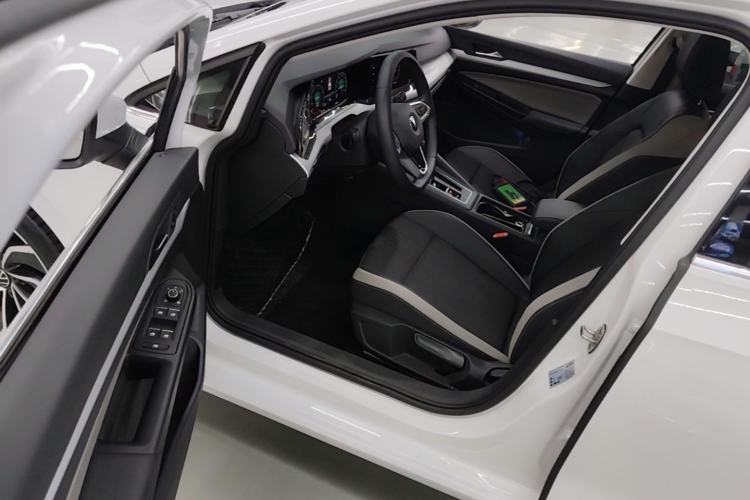 Used Volkswagen Golf 2021 280TSI DSG Pro Driver Seat